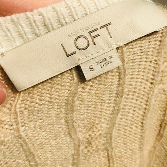 LOFT Sweater - Picture 4 of 5